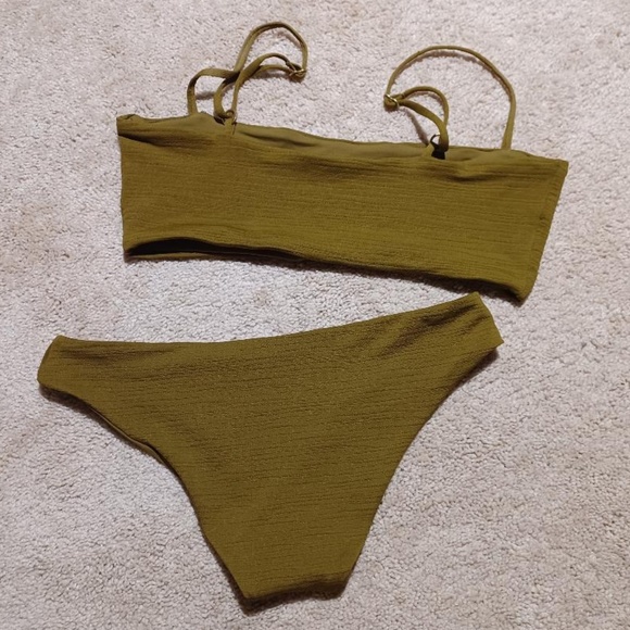 L*SPACE Moss Shorebreak Texture Rebel Top M & Sandy Bottoms S - Picture 4 of 5